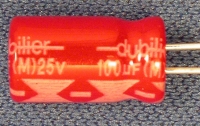 DU-09-002 - Capacitor: 100uF 25v 105C Radial