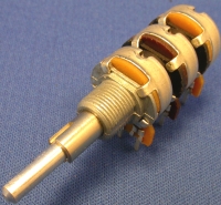 OM-01-018 - 16mm - 3 gang 47k rev. log / 47k rev. log / 22k lin + ident- concentric shaft